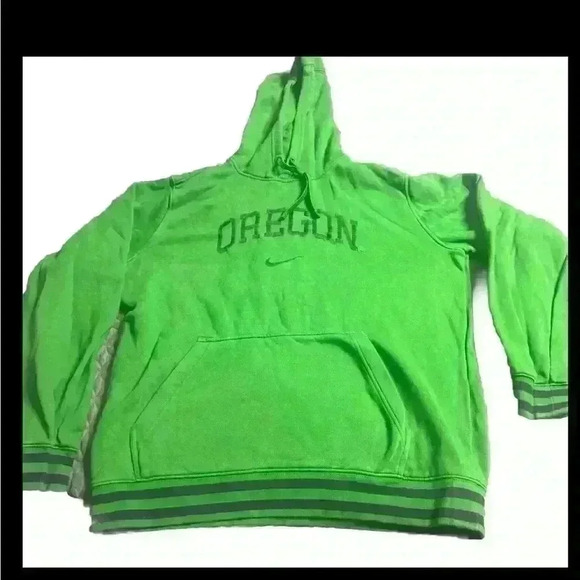 Nike Other - Green hoodie in a size large